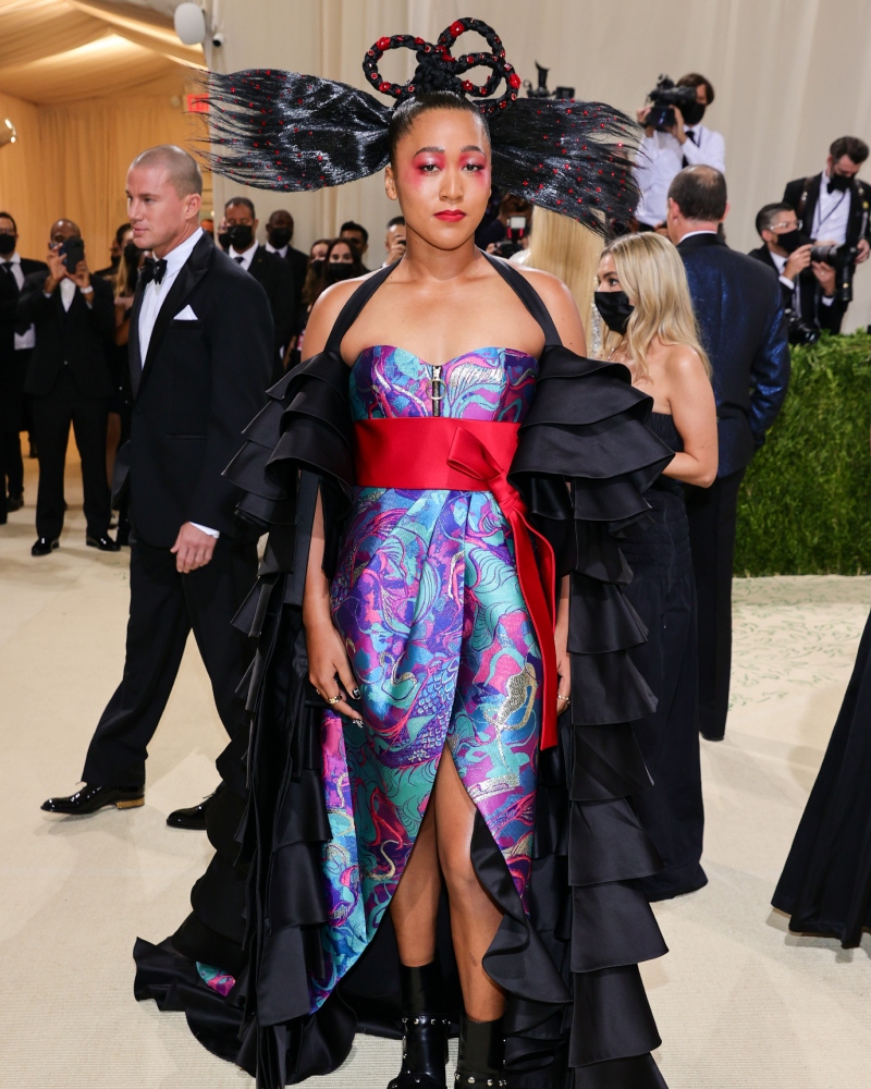 40+ Celebrity Fashion Fails From The Met Gala That We Can't Forget